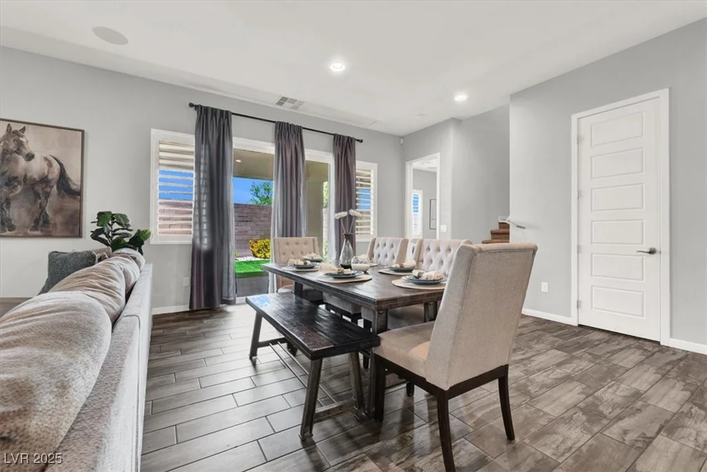 8245 Broad Branch, Las Vegas, NV 89113