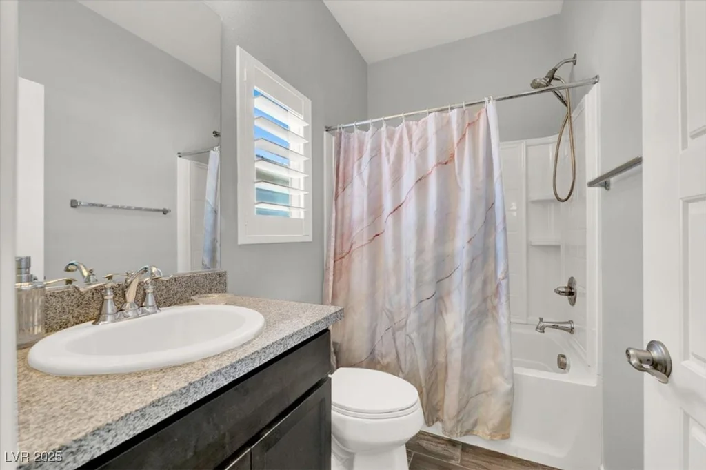 8245 Broad Branch, Las Vegas, NV 89113