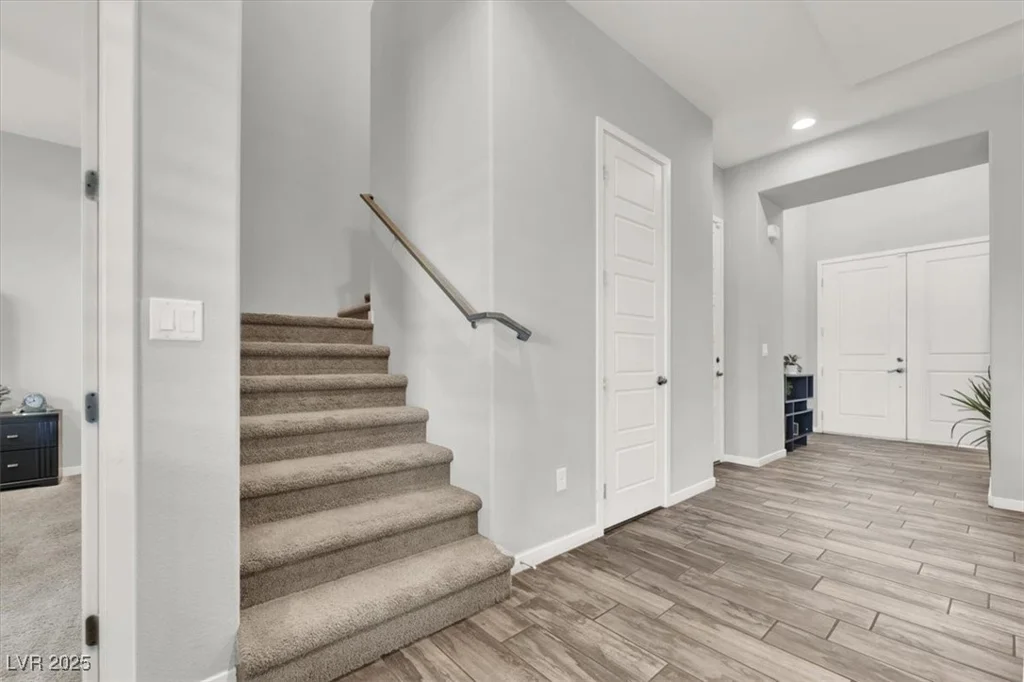 8245 Broad Branch, Las Vegas, NV 89113