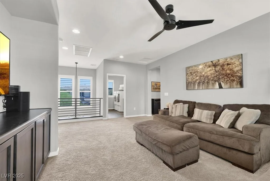8245 Broad Branch, Las Vegas, NV 89113