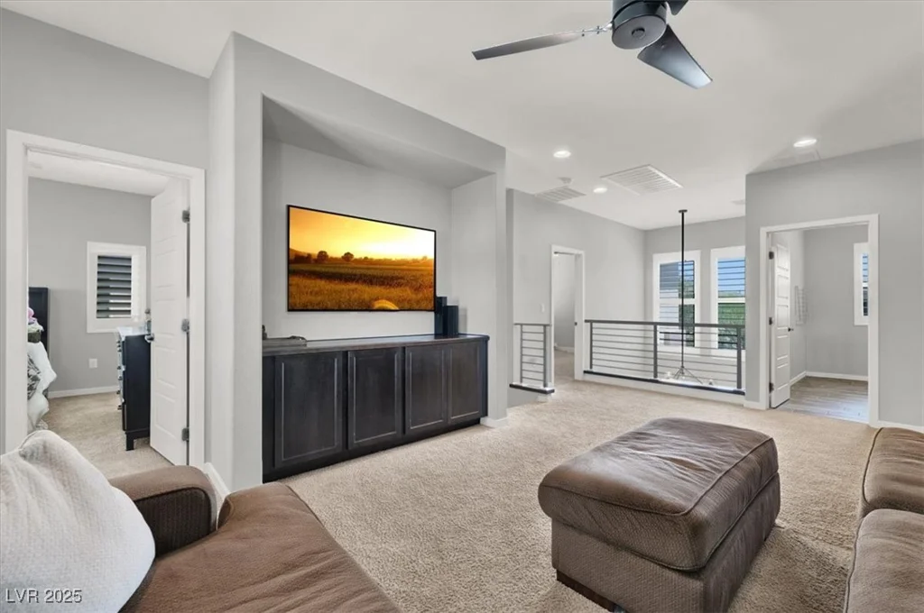 8245 Broad Branch, Las Vegas, NV 89113