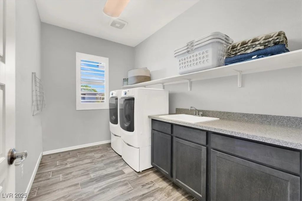 8245 Broad Branch, Las Vegas, NV 89113