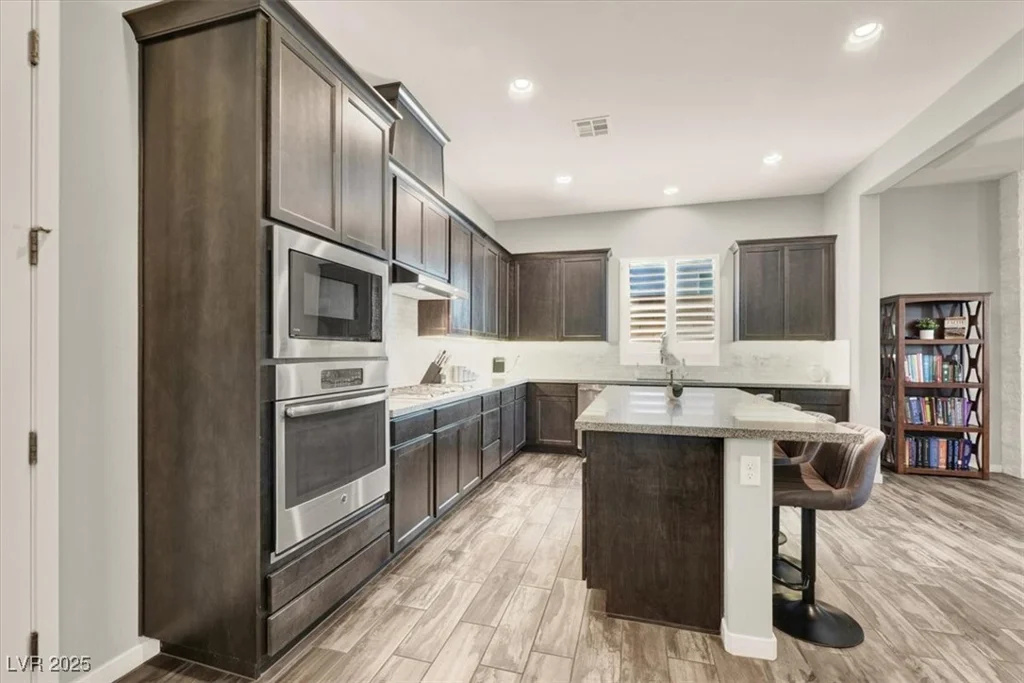8245 Broad Branch, Las Vegas, NV 89113