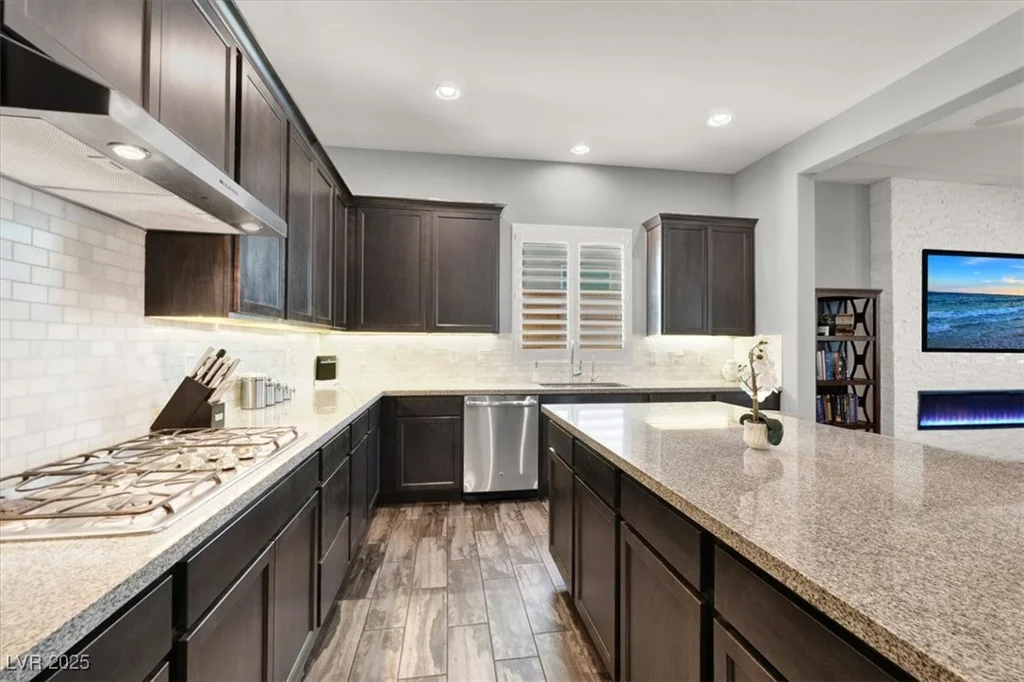 8245 Broad Branch, Las Vegas, NV 89113