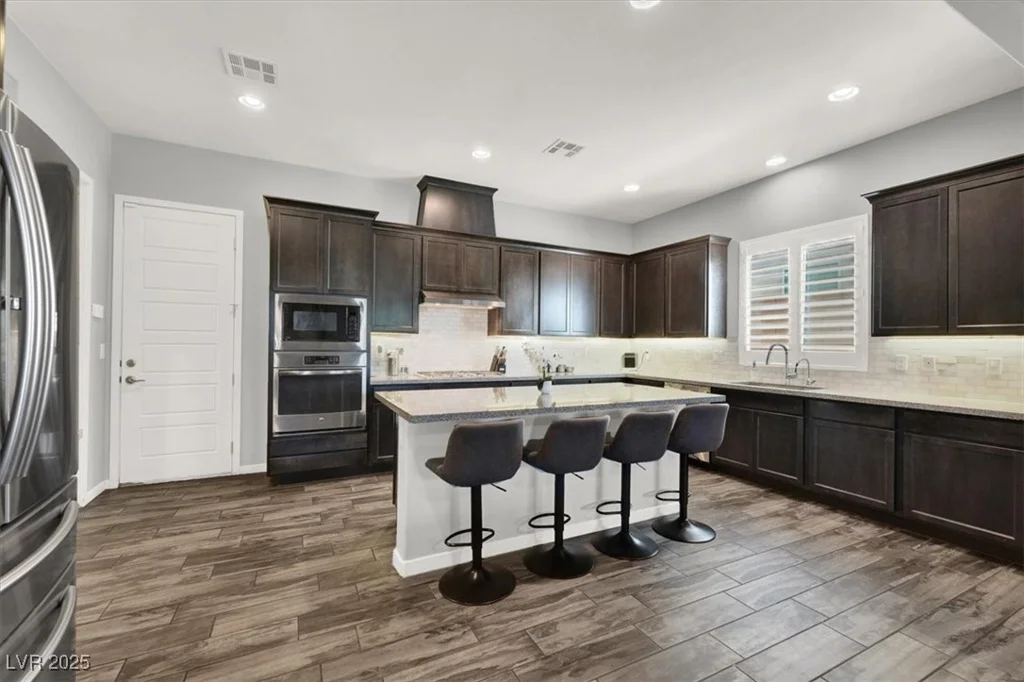 8245 Broad Branch, Las Vegas, NV 89113