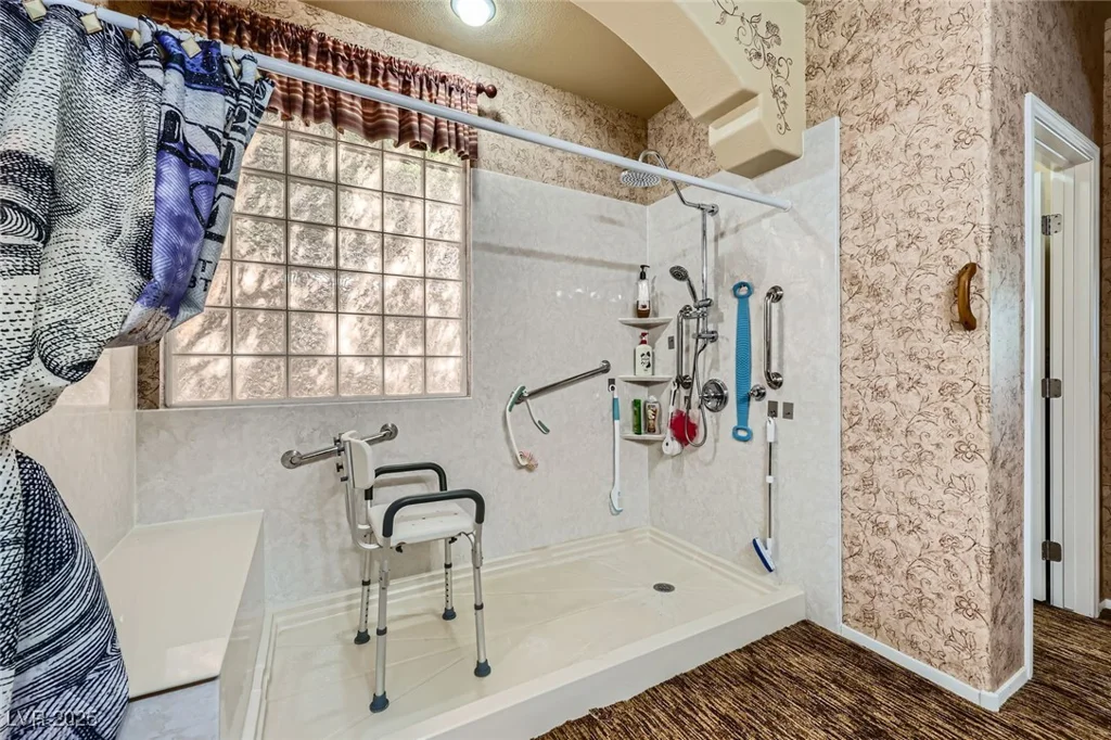 215 Sunset Shower, Henderson, NV 89012