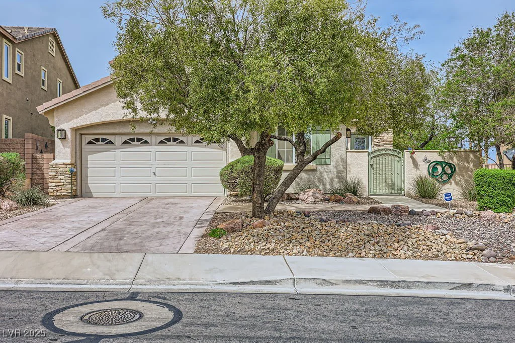 215 Sunset Shower, Henderson, NV 89012