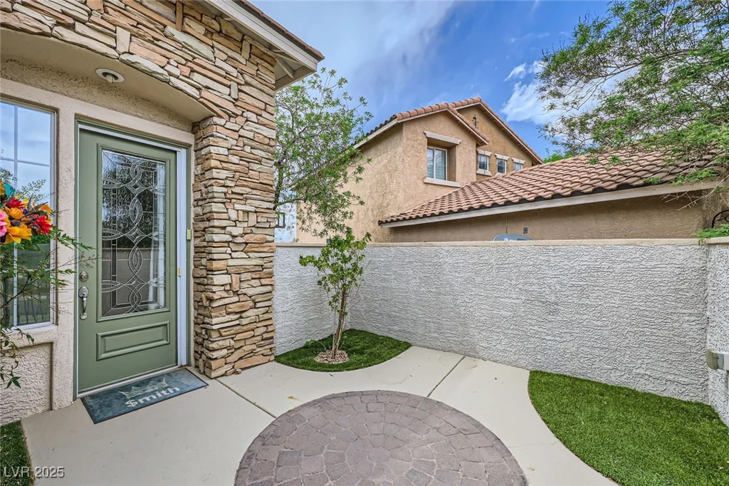 215 Sunset Shower, Henderson, NV 89012