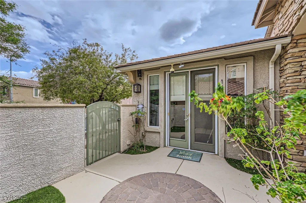 215 Sunset Shower, Henderson, NV 89012