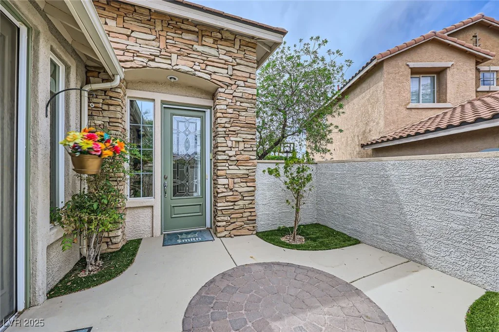 215 Sunset Shower, Henderson, NV 89012