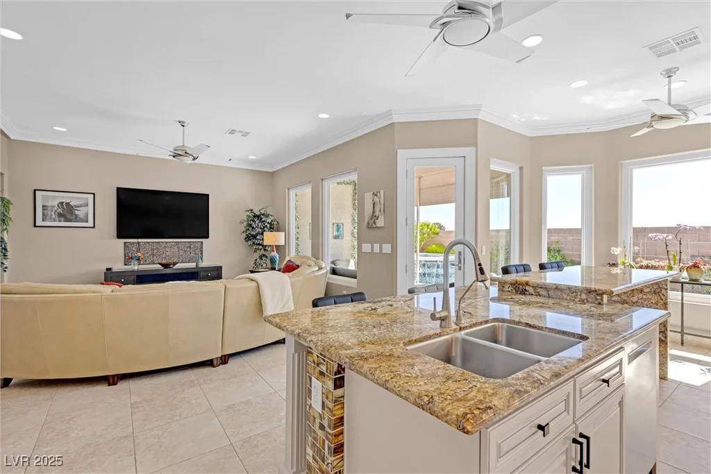 324 Denton Springs, Las Vegas, NV 89138