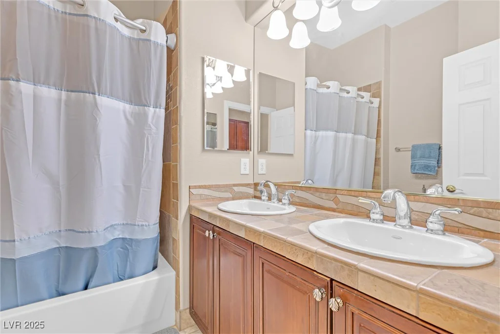 324 Denton Springs, Las Vegas, NV 89138