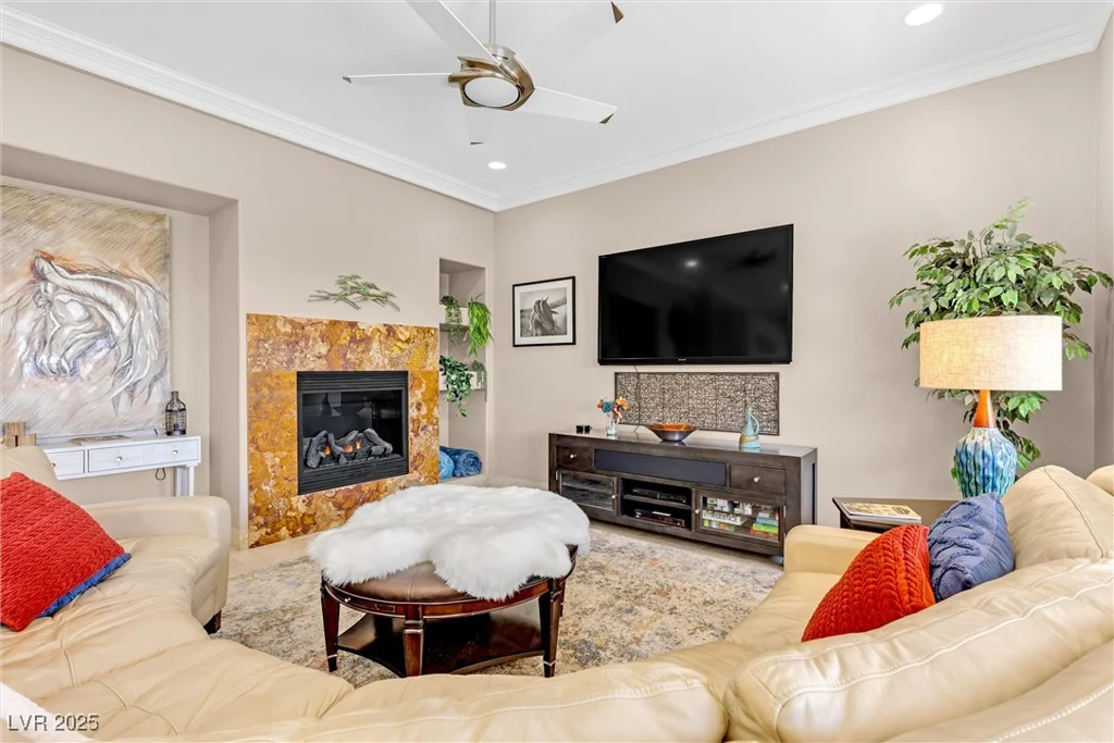 324 Denton Springs, Las Vegas, NV 89138