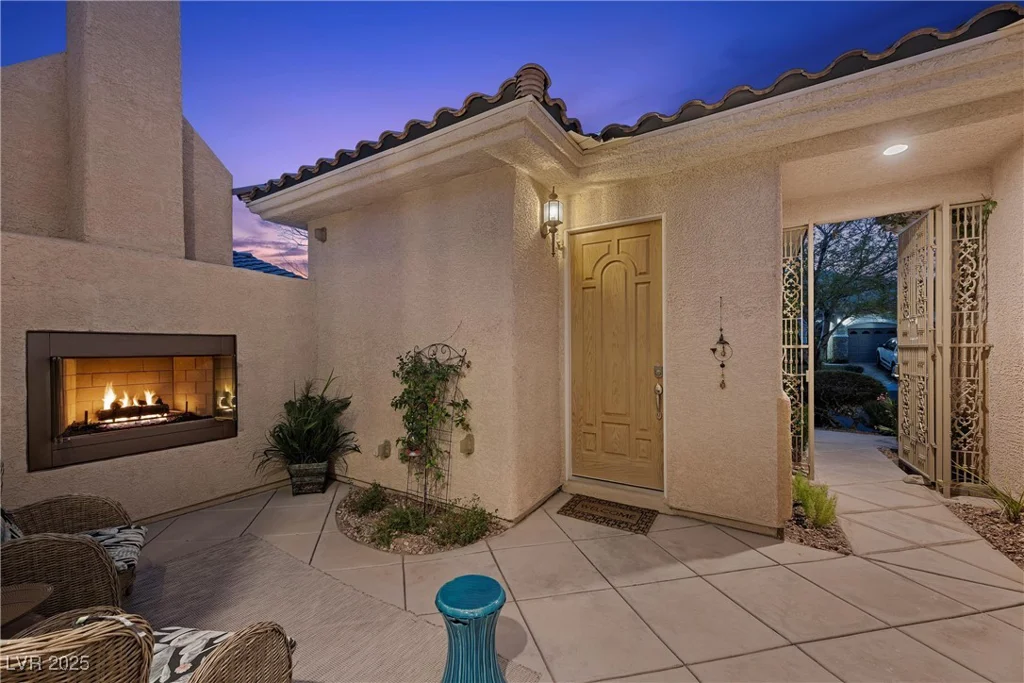 324 Denton Springs, Las Vegas, NV 89138