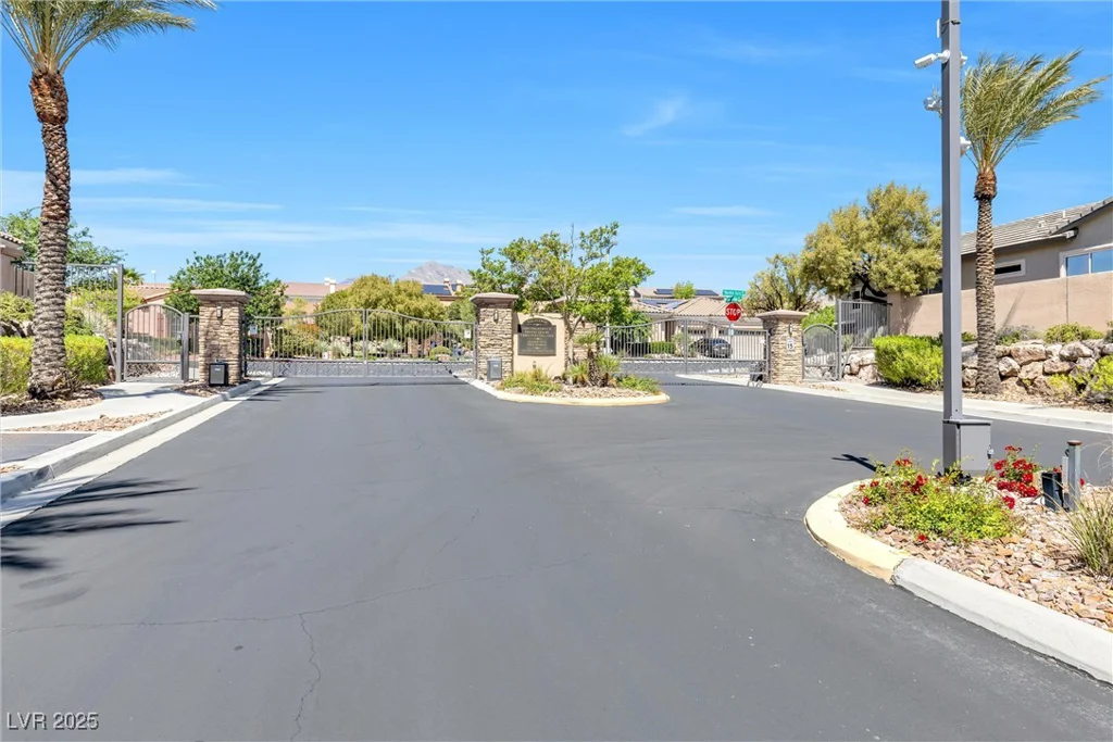 324 Denton Springs, Las Vegas, NV 89138