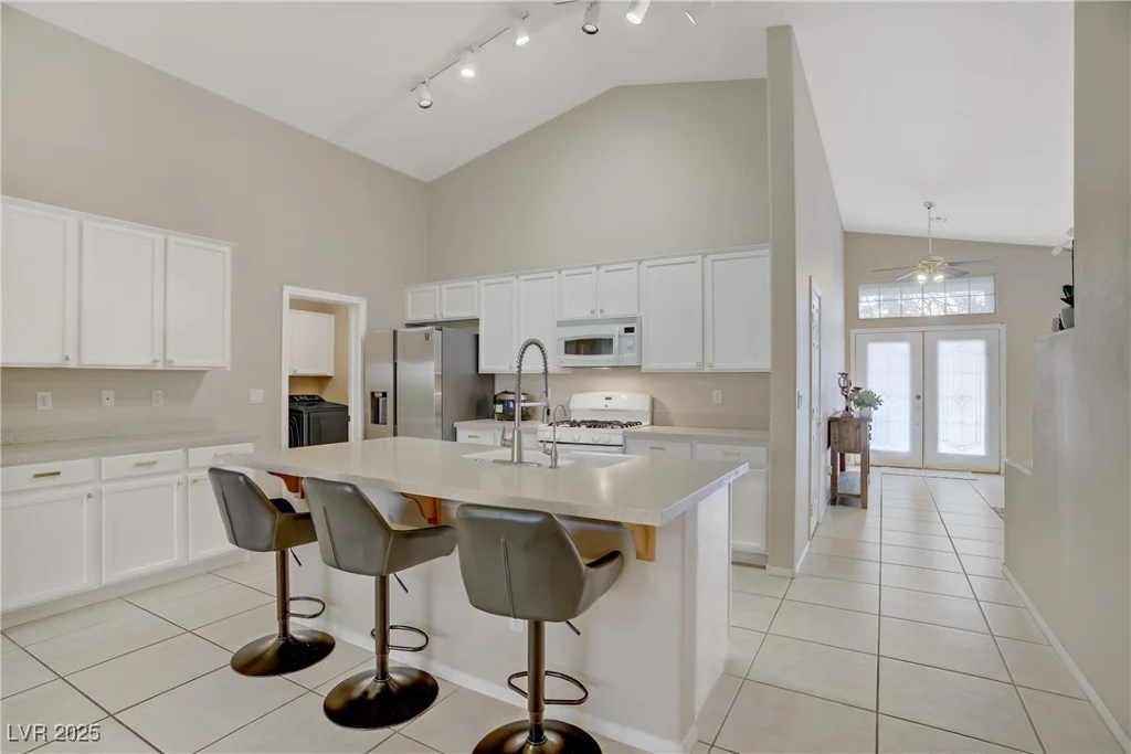 830 Roaring Falls, Henderson, NV 89052
