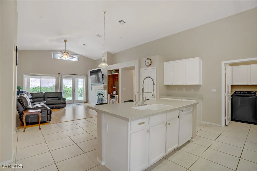 830 Roaring Falls, Henderson, NV 89052