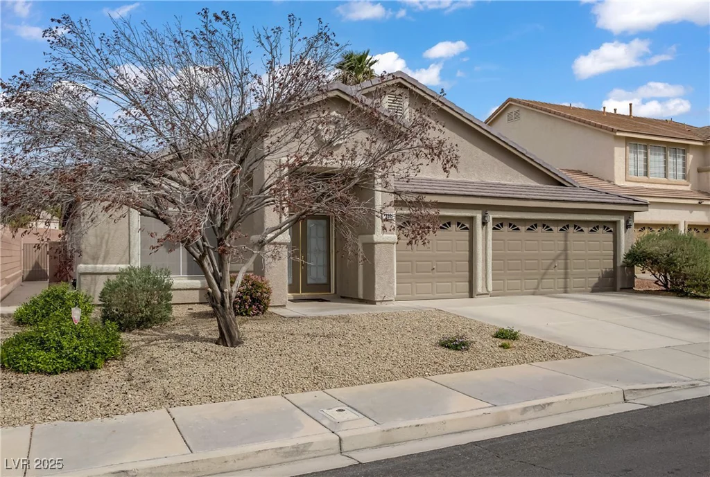 830 Roaring Falls, Henderson, NV 89052