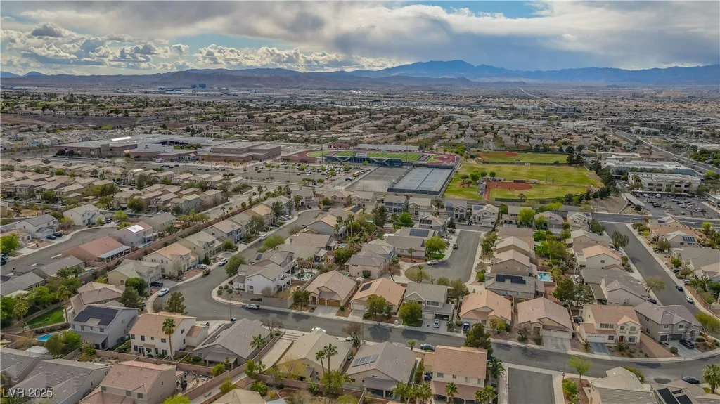 830 Roaring Falls, Henderson, NV 89052