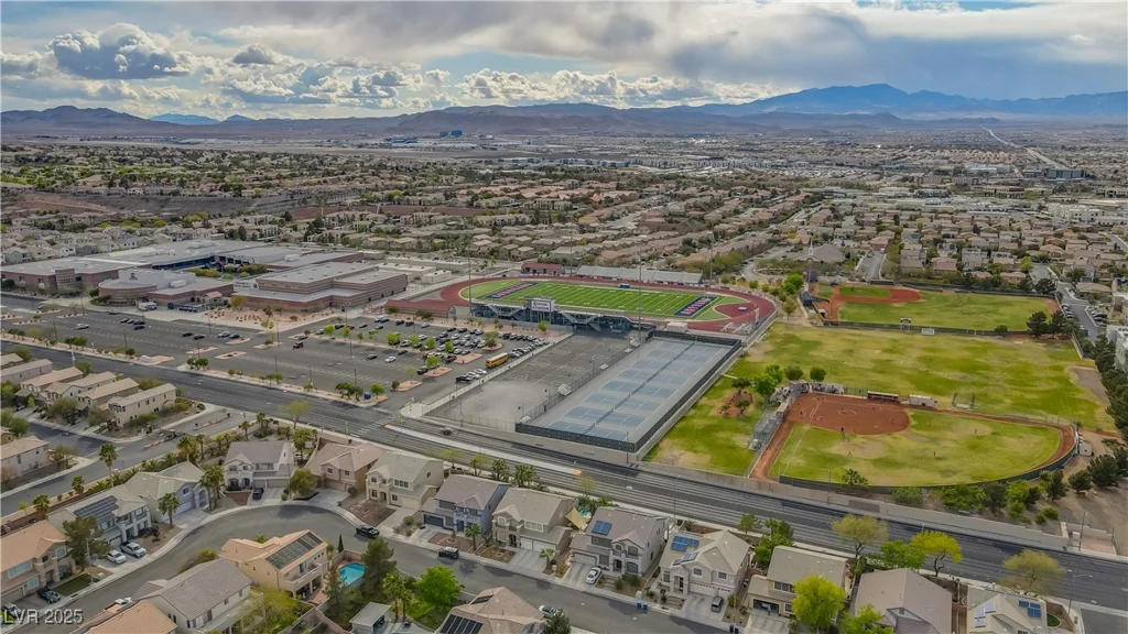 830 Roaring Falls, Henderson, NV 89052