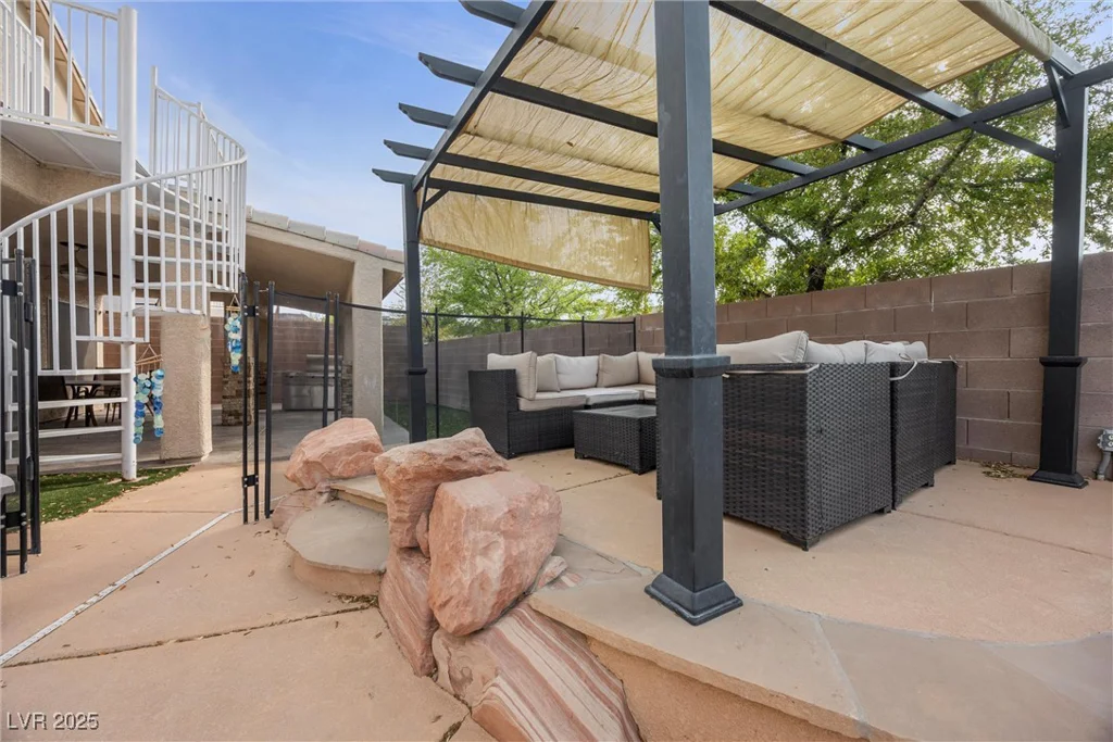 277 Grand Olympia, Henderson, NV 89012