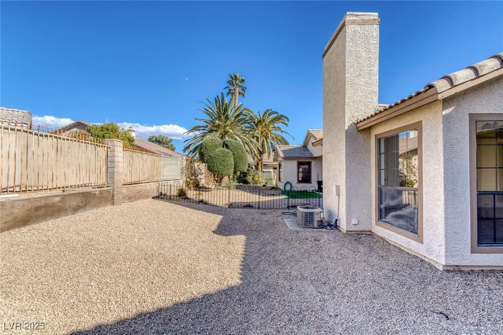 5732 Colwood, Las Vegas, NV 89130