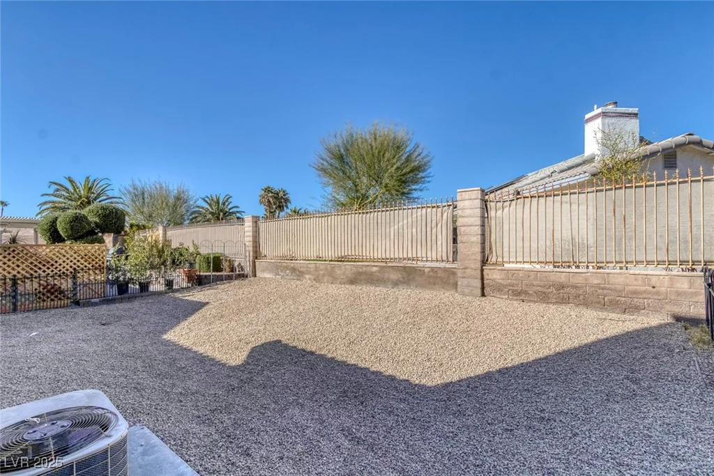 5732 Colwood, Las Vegas, NV 89130