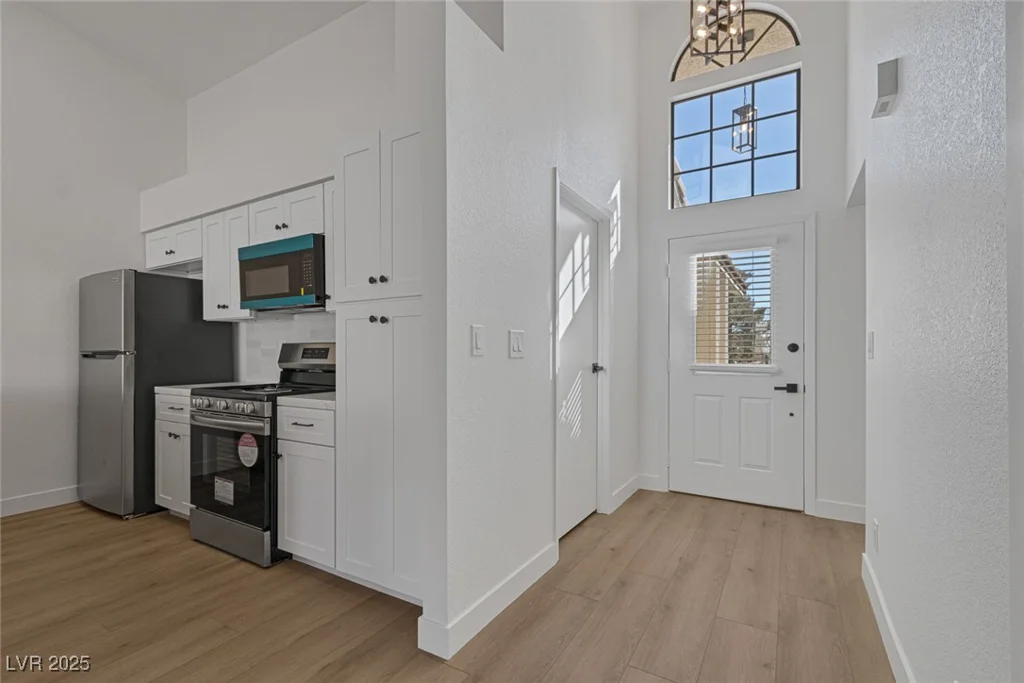 5732 Colwood, Las Vegas, NV 89130