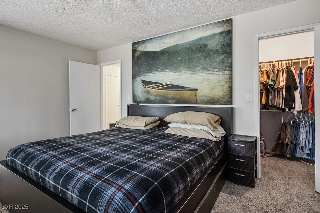 6235 Cedarwood, Las Vegas, NV 89103
