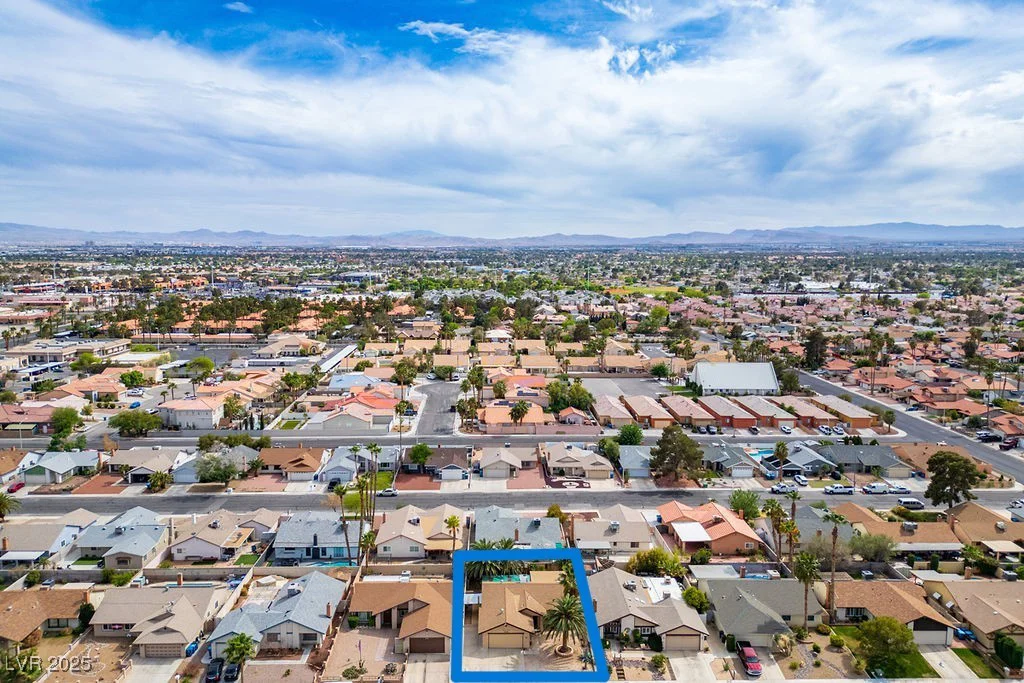 6235 Cedarwood, Las Vegas, NV 89103