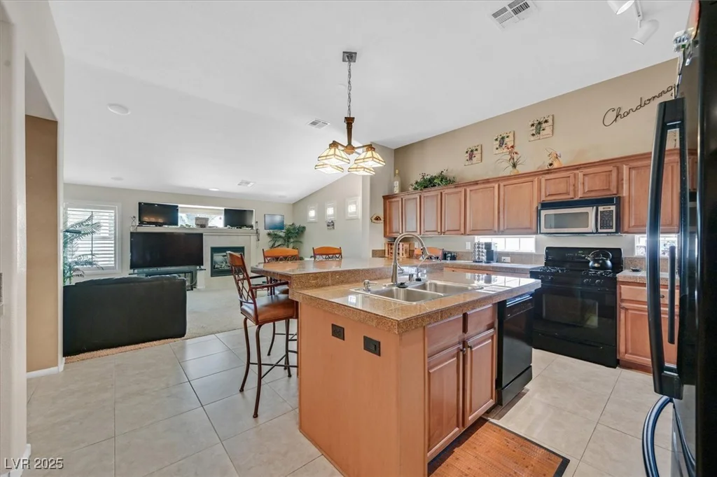8208 Flowing Rapids, Las Vegas, NV 89131