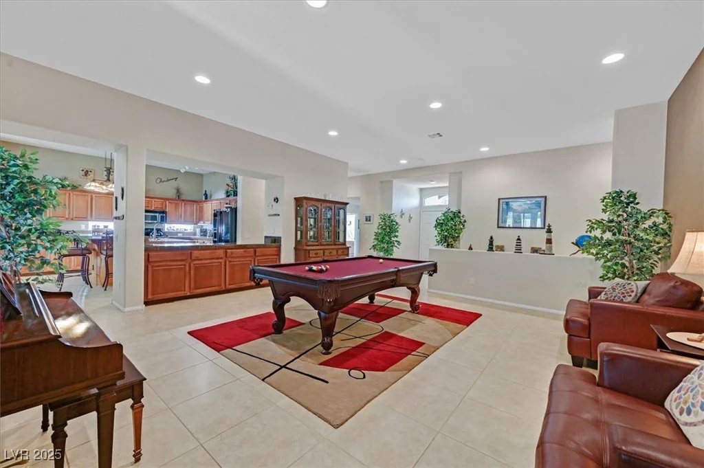 8208 Flowing Rapids, Las Vegas, NV 89131