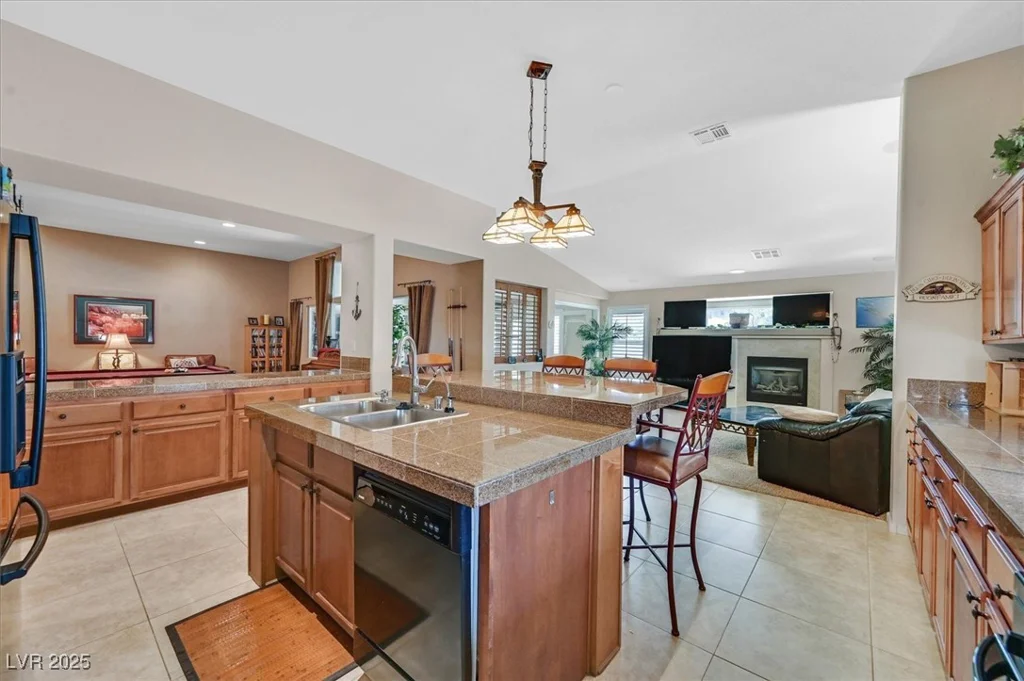 8208 Flowing Rapids, Las Vegas, NV 89131