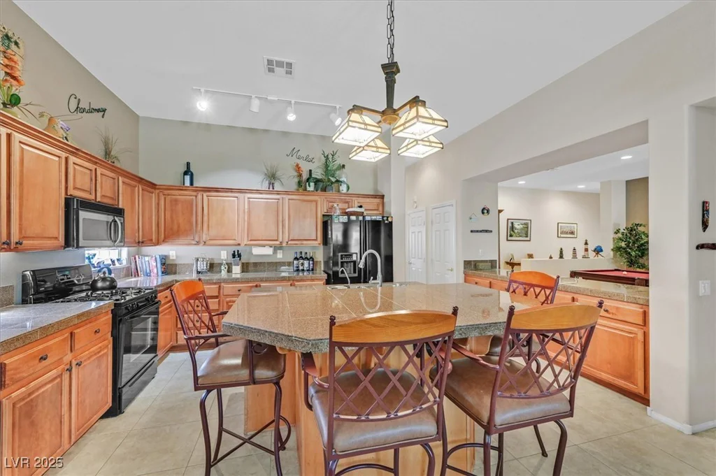 8208 Flowing Rapids, Las Vegas, NV 89131