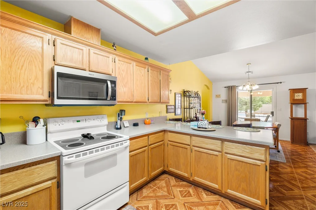 81 Diamond Bar, Pahrump, NV 89048
