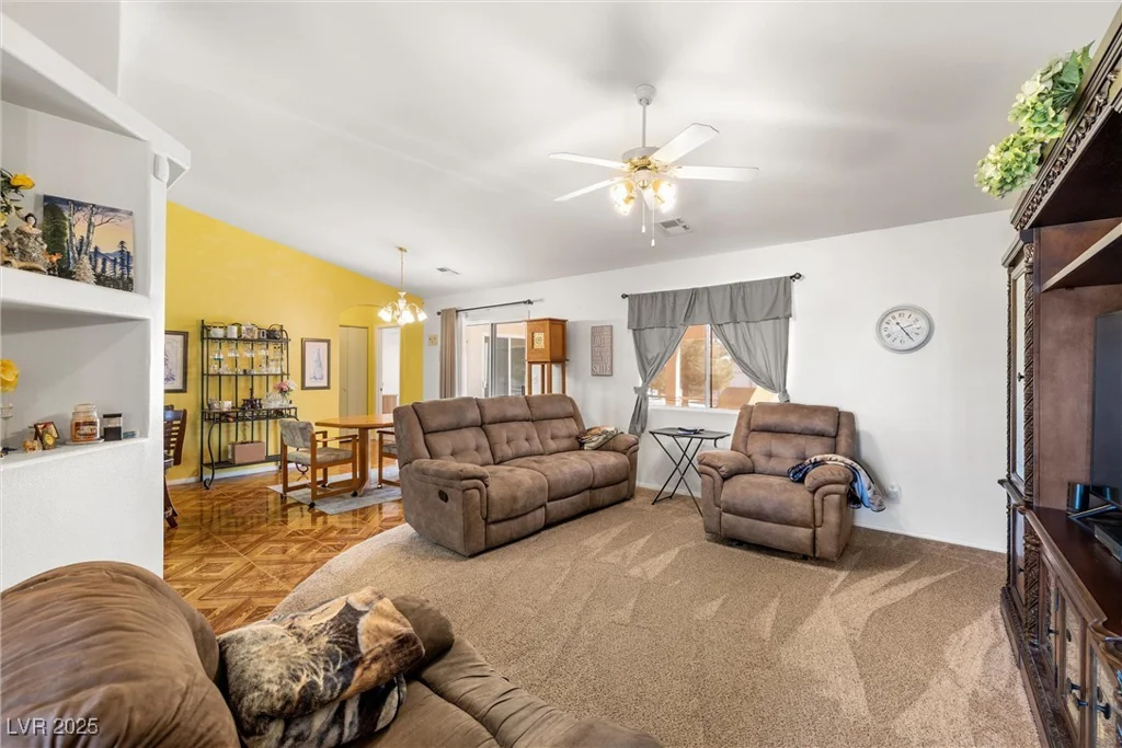 81 Diamond Bar, Pahrump, NV 89048