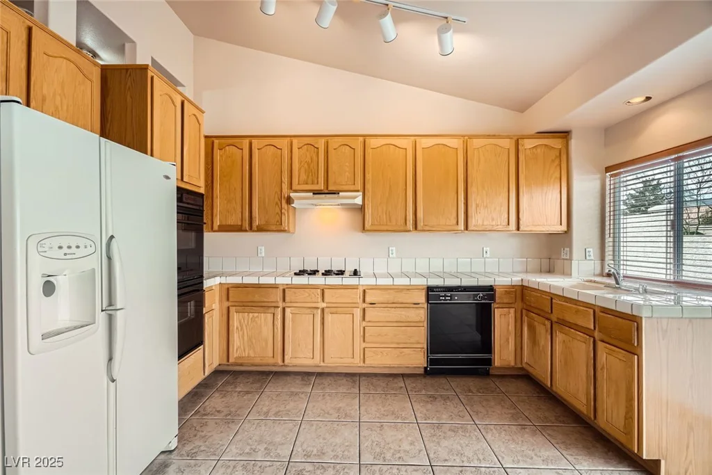 9532 Calico Garden, Las Vegas, NV 89134