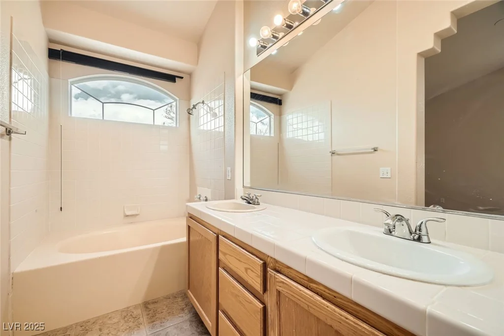 9532 Calico Garden, Las Vegas, NV 89134