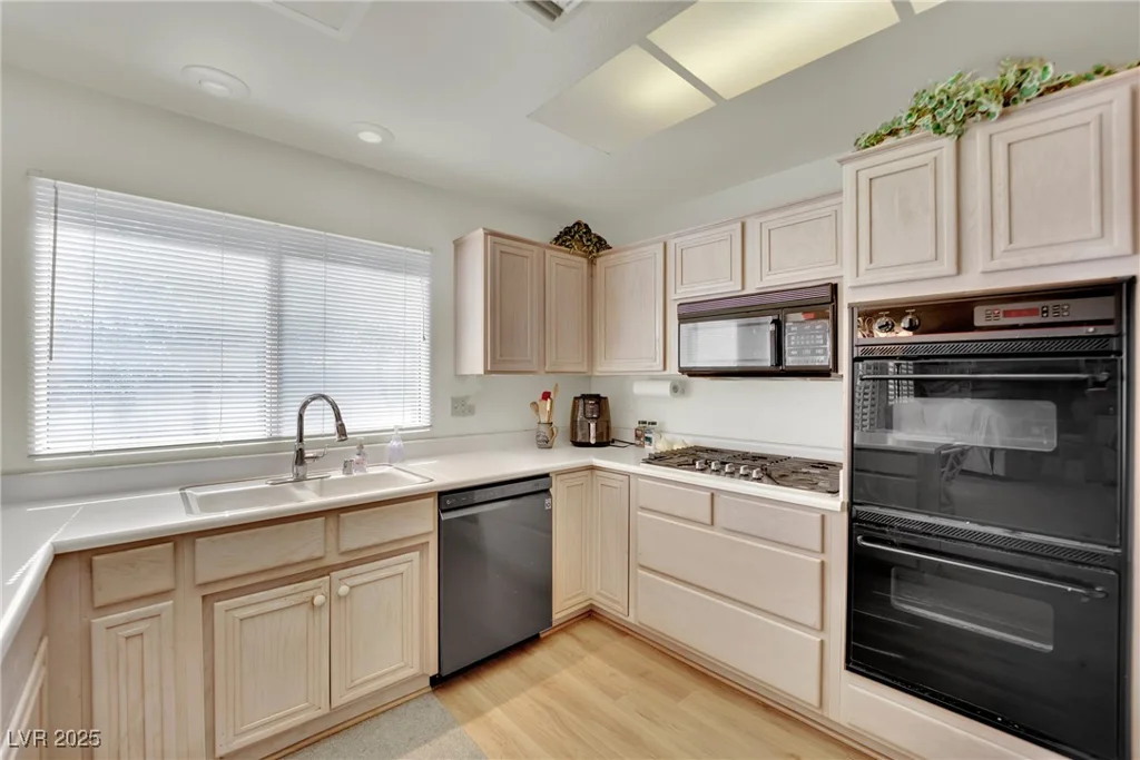 2820 Youngdale, Las Vegas, NV 89134