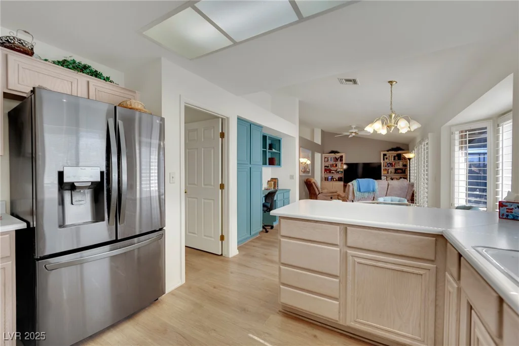 2820 Youngdale, Las Vegas, NV 89134