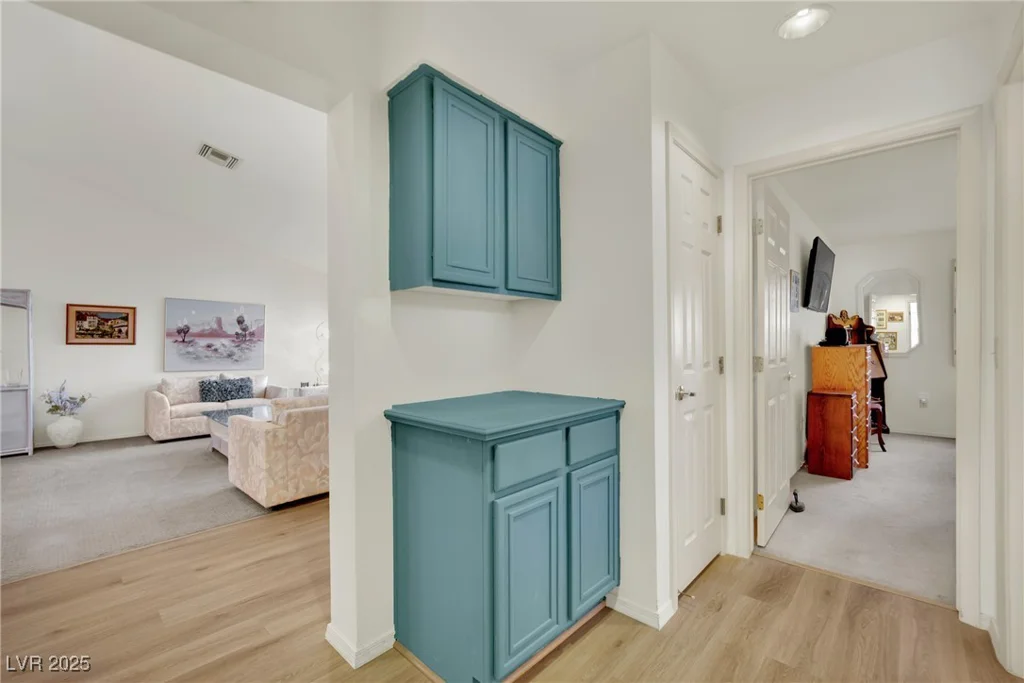 2820 Youngdale, Las Vegas, NV 89134