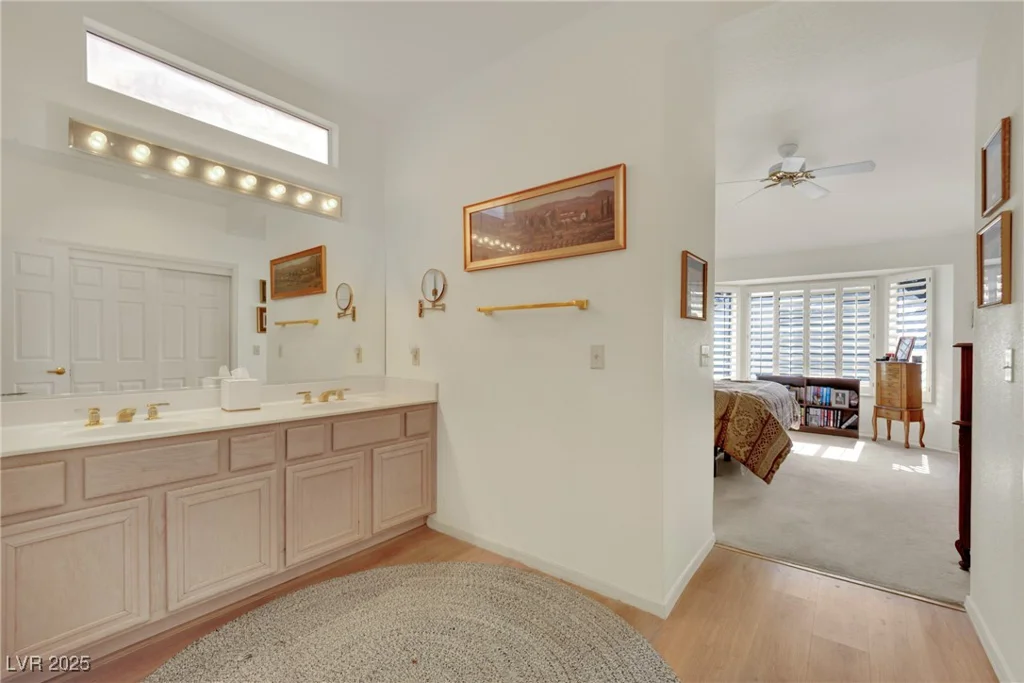 2820 Youngdale, Las Vegas, NV 89134
