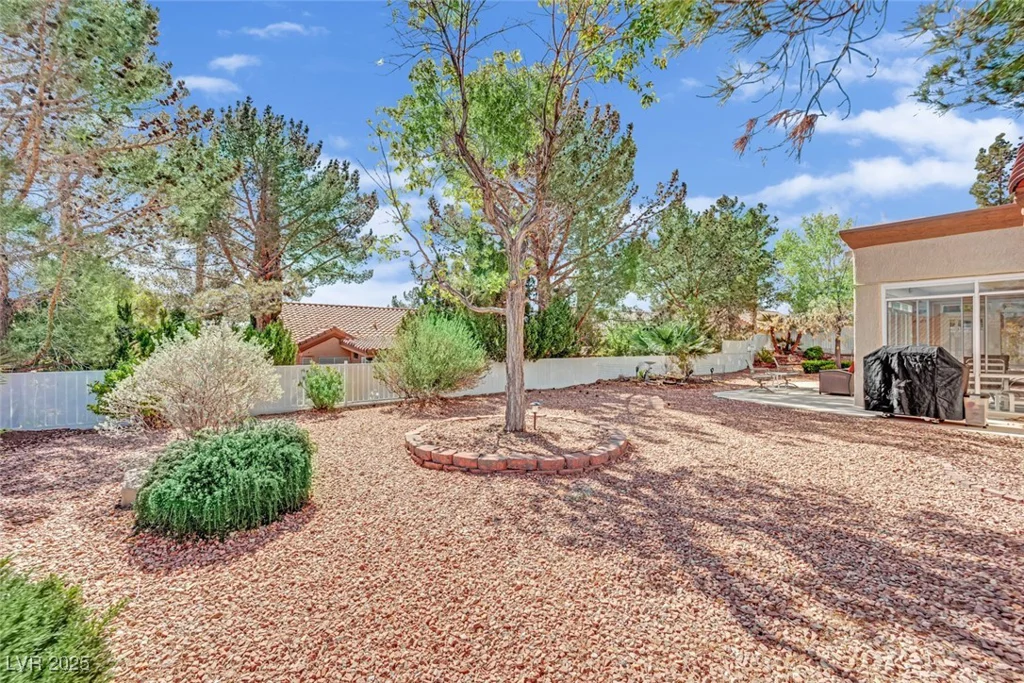 2820 Youngdale, Las Vegas, NV 89134