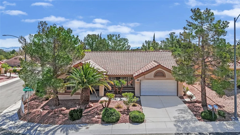 2820 Youngdale, Las Vegas, NV 89134