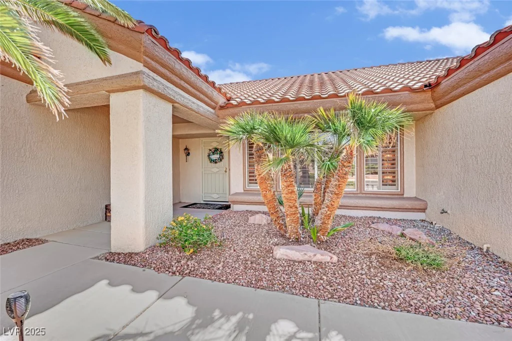 2820 Youngdale, Las Vegas, NV 89134