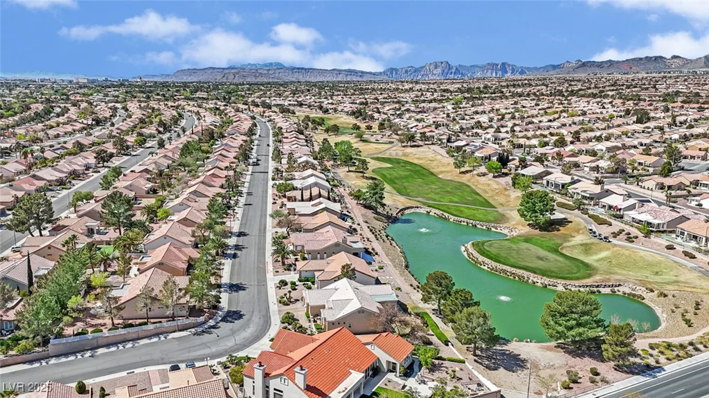 2820 Youngdale, Las Vegas, NV 89134