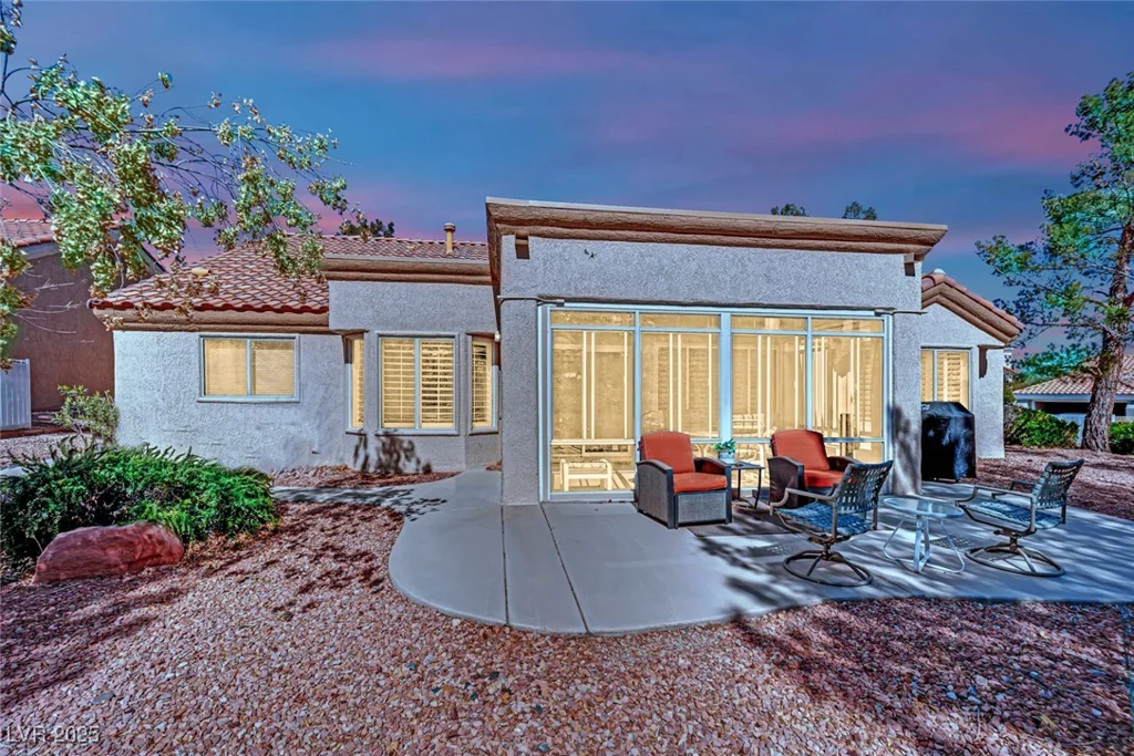2820 Youngdale, Las Vegas, NV 89134