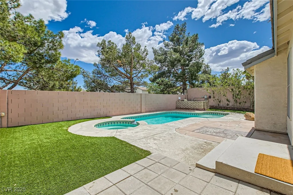 7644 Natures Song, Las Vegas, NV 89131