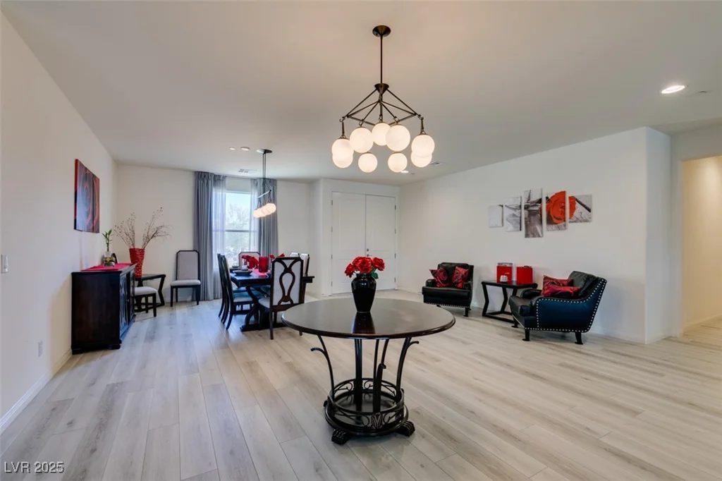 8637 Home Gate, Las Vegas, NV 89113