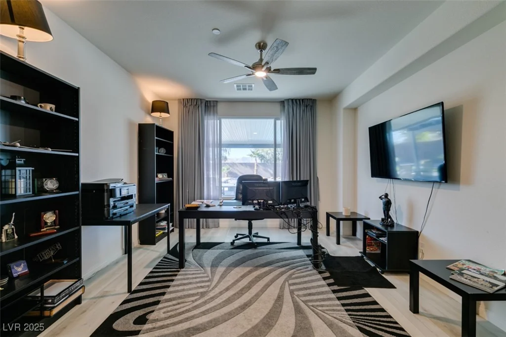 8637 Home Gate, Las Vegas, NV 89113